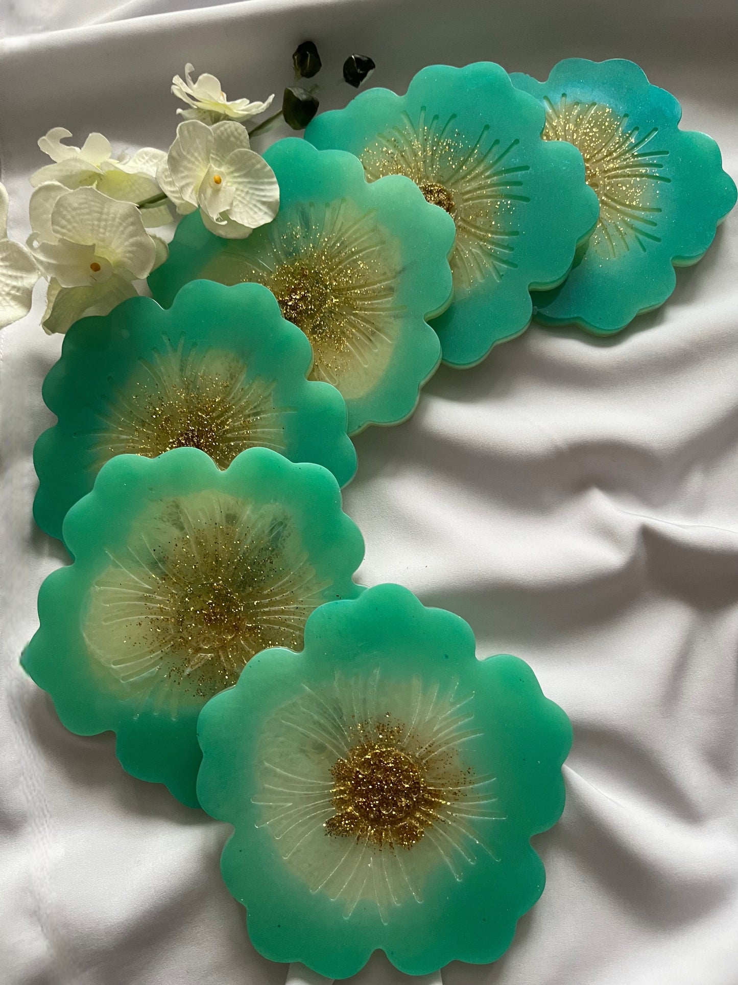 Emerald Bloom Tray & Casters Set