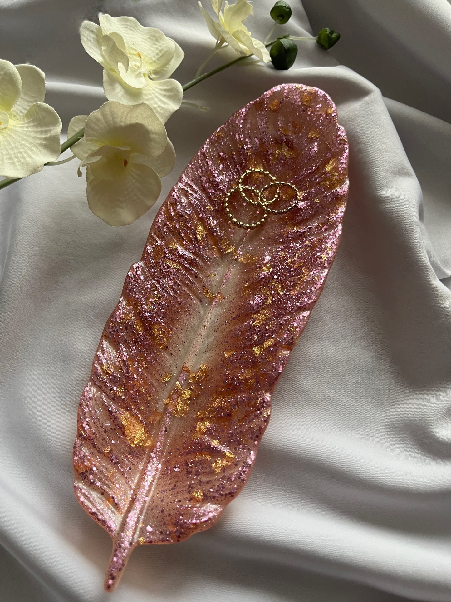 Rosé Feather Tray